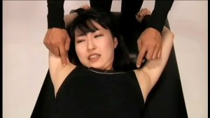 素人 脇 くすぐり  koch00001