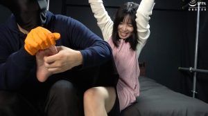 杉崎みさき｜「私服姿でバンザイ拘束された奥様の弱点の腋の下をガッツリ責め倒す！」わかしラボ WAKA-070杉崎みさき 2 h_1416ad01930